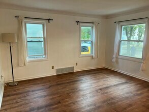 1702 N Alexander Ave in Royal Oak, MI - Building Photo - Building Photo