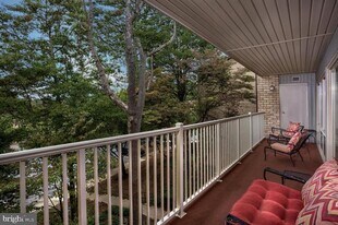 6004 Hunt Ridge Rd in Baltimore, MD - Building Photo