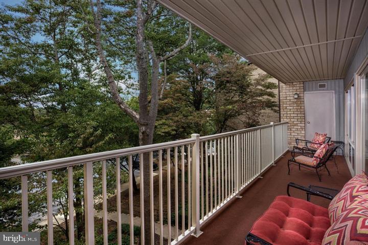 6009 Hunt Ridge Rd in Baltimore, MD - Building Photo