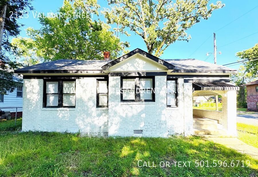 2123 Valmar St in Little Rock, AR - Building Photo
