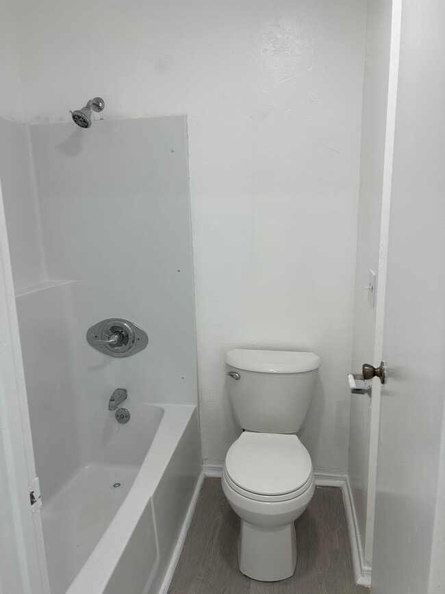 property at 2846 Parkrow Ln