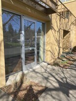 332 City Center Dr in Rohnert Park, CA - Building Photo