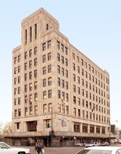 2400 W Madison St in Chicago, IL - Building Photo - Building Photo