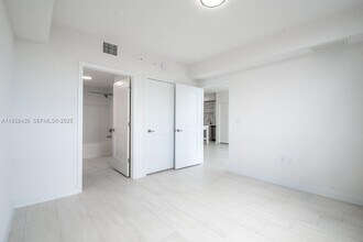 3645 NW 36th St in Miami, FL - Foto de edificio - Building Photo