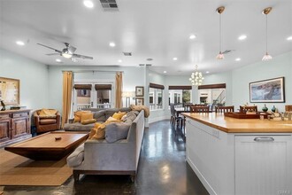 206 Avenue H in Redondo Beach, CA - Building Photo - Building Photo