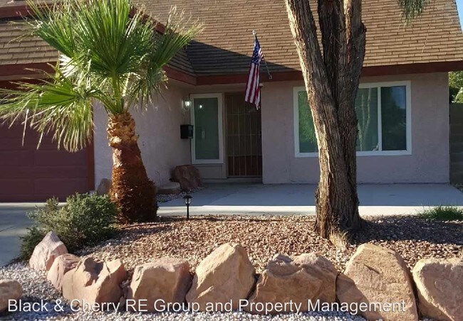 7066 Hillcroft Way in Las Vegas, NV - Building Photo - Building Photo