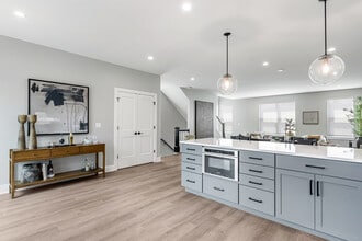 5424 Old Orchard Rd in Skokie, IL - Building Photo - Building Photo