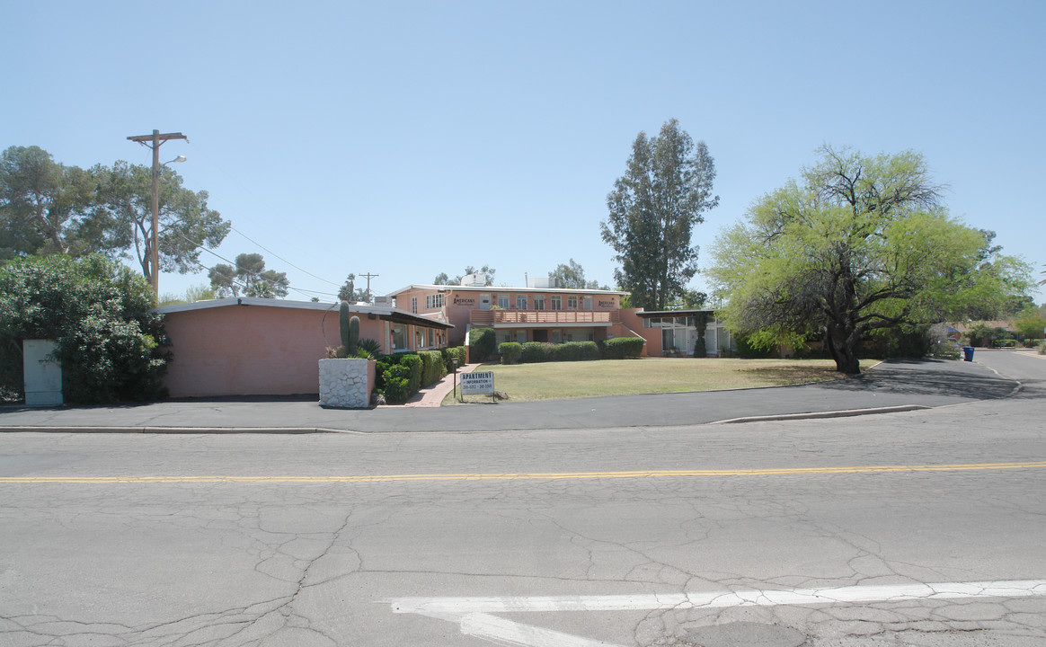 151 S Eastbourne Ave in Tucson, AZ - Foto de edificio