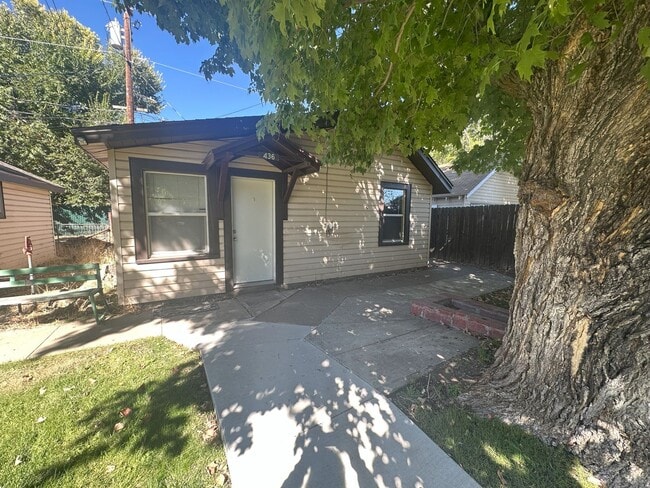 property at 436 Minckler Ave