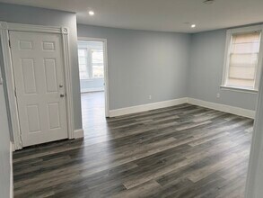 15 Mechanic St in Attleboro, MA - Building Photo - Building Photo