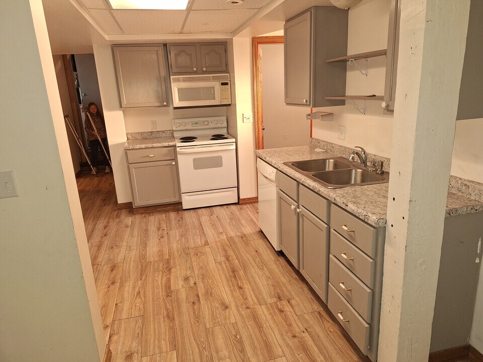 126 N Bordson St, Unit 4 in Appleton, MN - Building Photo