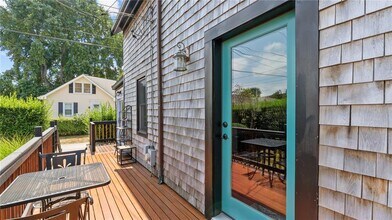 75 Garfield St in Newport, RI - Building Photo - Building Photo