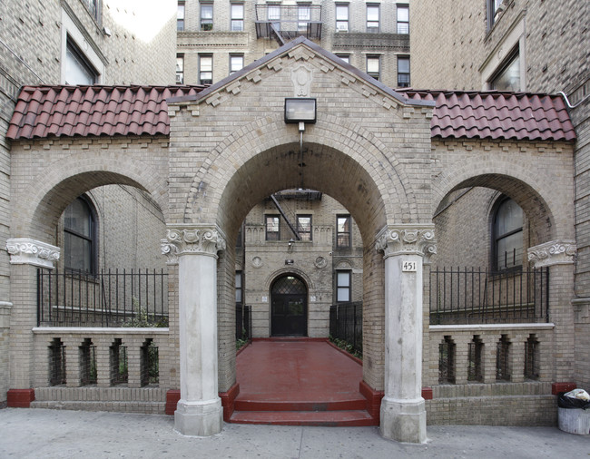 451 Kingston Ave in Brooklyn, NY - Building Photo - Building Photo