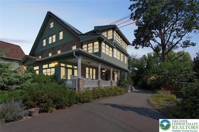 property at 313 Edgewood Dr