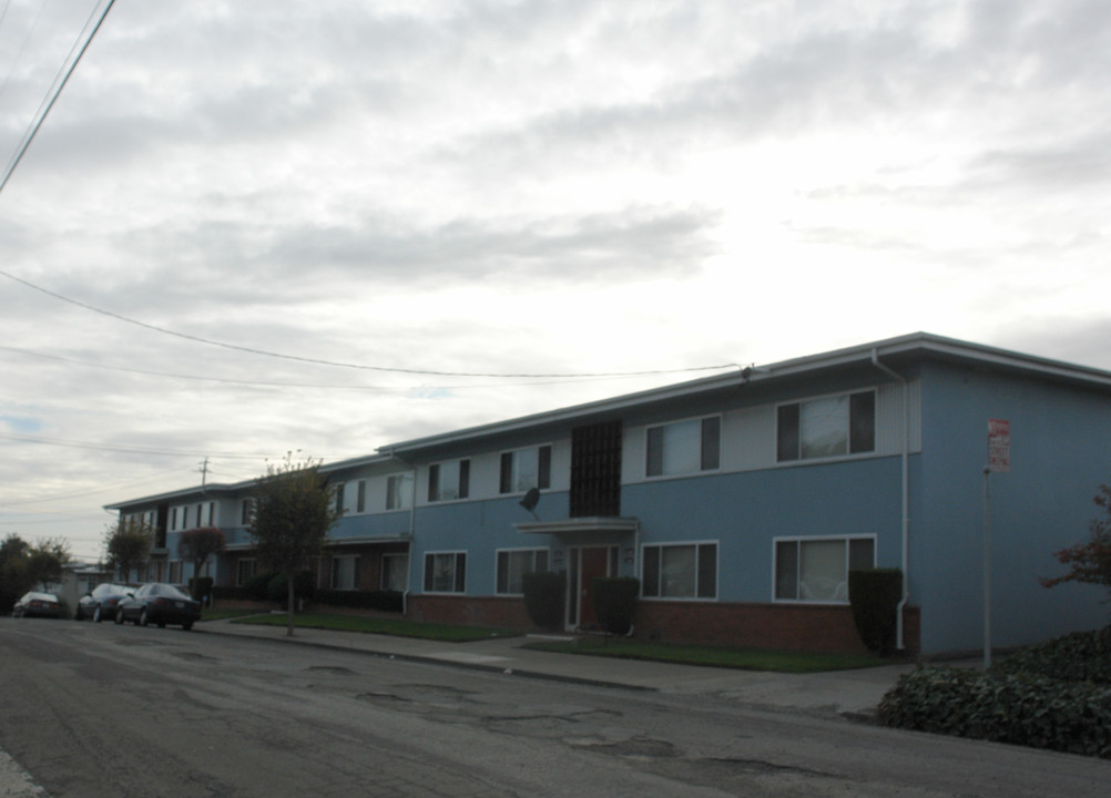 311 Carlston St in Richmond, CA - Building Photo