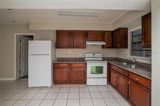 6129 Hialeah St in Orlando, FL - Building Photo - Building Photo