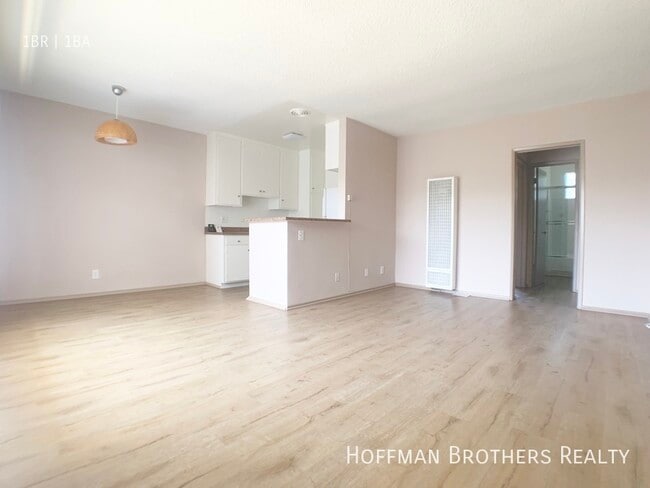 property at 12620 Caswell Ave