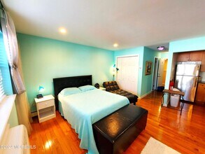 302 Fifth Ave in Asbury Park, NJ - Building Photo - Building Photo