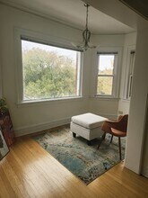 6724 S Paxton Ave in Chicago, IL - Building Photo - Building Photo