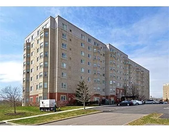 1 Cityview Ln, Unit 113 in Quincy, MA - Foto de edificio - Building Photo