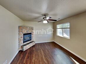 5555 W Lodestone Ave in Salt Lake City, UT - Building Photo - Building Photo
