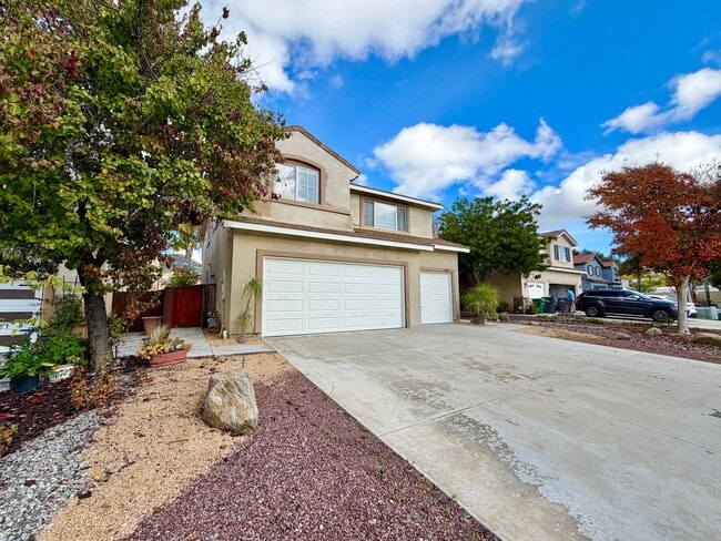 23664 Groveland Pl in Murrieta, CA - Building Photo - Building Photo