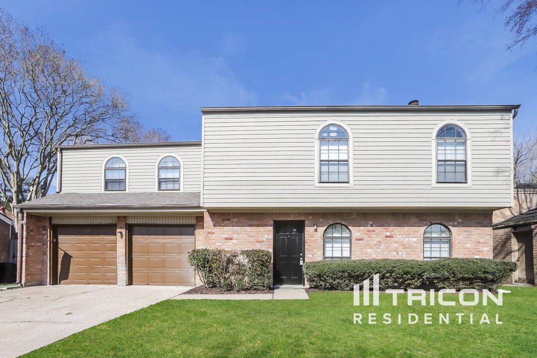 16726 Britford in Houston, TX - Building Photo