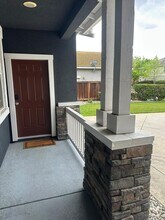 1764 La Pergola Dr in Brentwood, CA - Building Photo - Building Photo