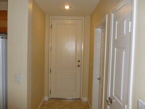 71 E Agate Ave, Unit 201 in Las Vegas, NV - Building Photo - Building Photo