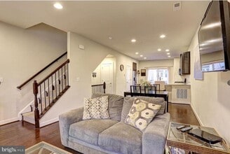 9764 Fields Rd in Gaithersburg, MD - Building Photo - Building Photo