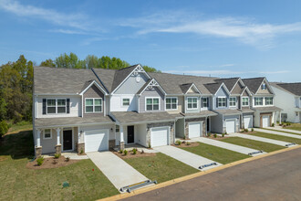 Arbor Mill Townhomes in Piedmont, SC - Building Photo - Building Photo