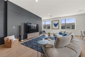 8475 Michael Cherry Ave in Las Vegas, NV - Building Photo - Building Photo