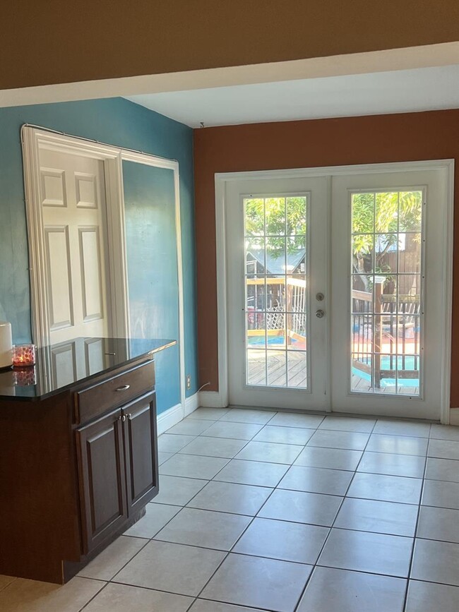 31 NE 56th St in Fort Lauderdale, FL - Building Photo - Building Photo