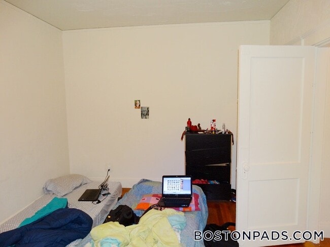 property at 1167 Boylston St
