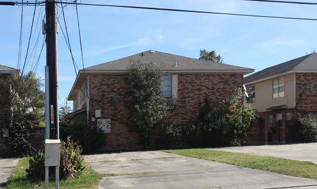 2437 Alex Korman Blvd in Harvey, LA - Building Photo - Building Photo