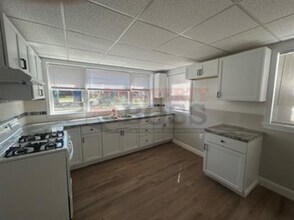 1350 Van Buren St in Gary, IN - Building Photo - Building Photo