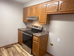 22 Dean Cv in Jackson, TN - Foto de edificio - Building Photo