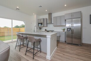 Edmond Town Center in Edmond, OK - Building Photo