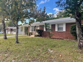 2501 Sheridan Rd in Mount Dora, FL - Building Photo - Building Photo