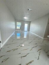 8160 SW 6th St in North Lauderdale, FL - Building Photo - Building Photo