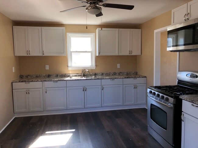 618 6th St in Colona, IL - Building Photo - Building Photo
