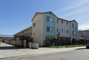 13700 Kornblum Ave Apartments