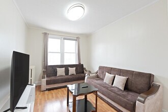 9 W 15th St in Bayonne, NJ - Building Photo - Building Photo