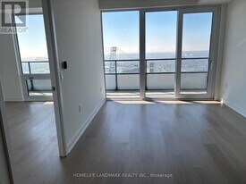 448 Burnhamthorpe Rd W in Mississauga, ON - Building Photo