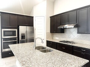 2137 Base Burner Path in Leander, TX - Building Photo - Building Photo