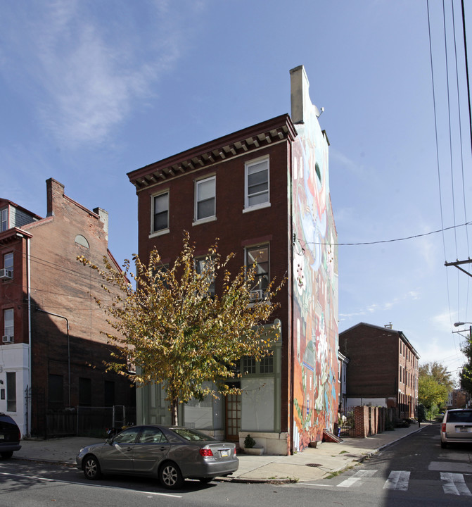 717 N 5th St in Philadelphia, PA - Building Photo