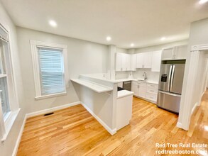 35 Newport St in Boston, MA - Building Photo - Building Photo