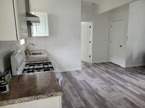 90 E Centre St in Nutley, NJ - Building Photo - Building Photo