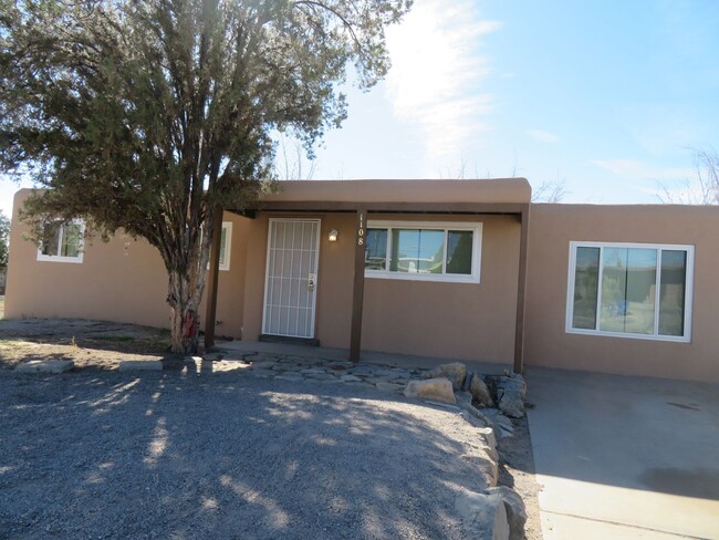 1108 Stull Dr in Las Cruces, NM - Building Photo - Building Photo