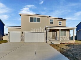 251 N Dry Crk Rd in Saratoga Springs, UT - Building Photo
